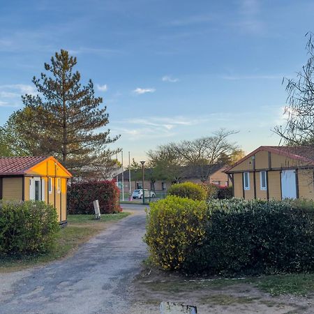 Onlycamp Camping Le Champ D'Ete Reyssouze Εξωτερικό φωτογραφία